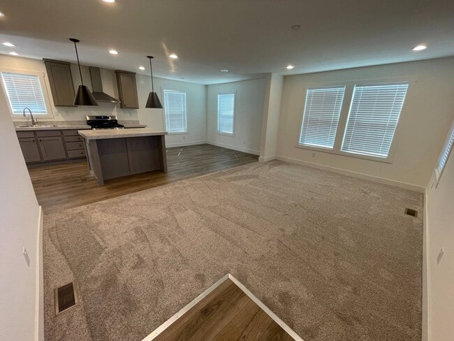 Foto del edificio - 5427 Edgewood Ln