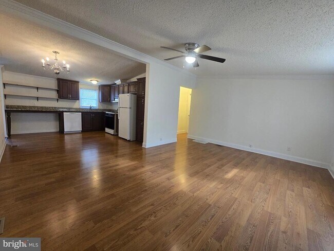 Foto del edificio - 103 Beth Pl