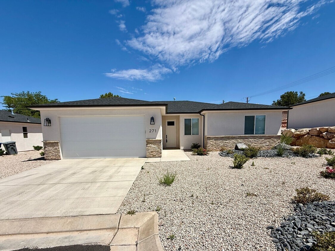 Foto principal - Adorable 3-BR Home In The Heart of Washington