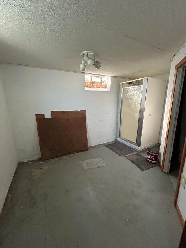 Building Photo - Charming 3-Bedroom, 2-Bathroom Home for Rent