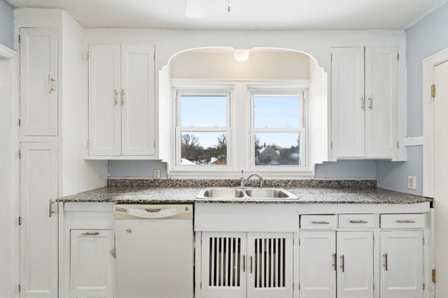 Foto del edificio - 3611 N Washburn Ave