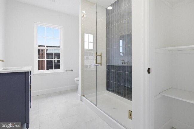 Building Photo - 100 W Front St