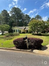 Building Photo - 2705 Shadow Pine Dr