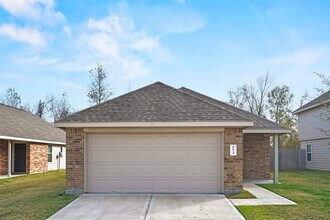 Building Photo - 8614 Middleton Oaks Cir