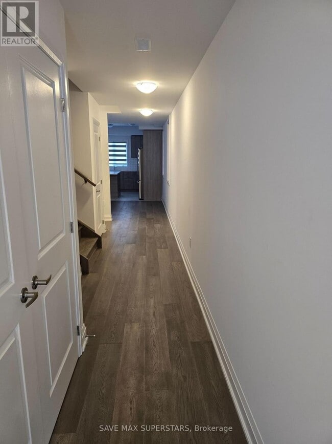 Photo du bâtiment - 17 Barnyard Trl