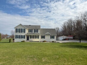 Building Photo - 305 Hammond Rd