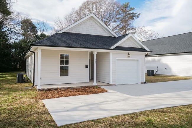 Building Photo - Brand New Three Bedroom Home!