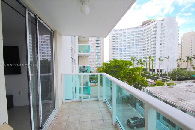 Foto del edificio - 1035 West Ave