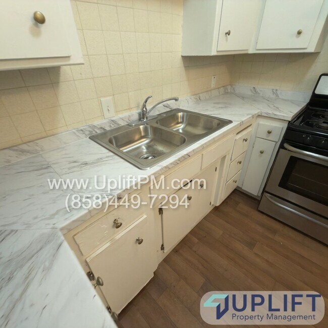 Foto del edificio - 3434 Monroe St