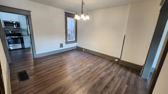 Foto del edificio - 754 Easton Rd