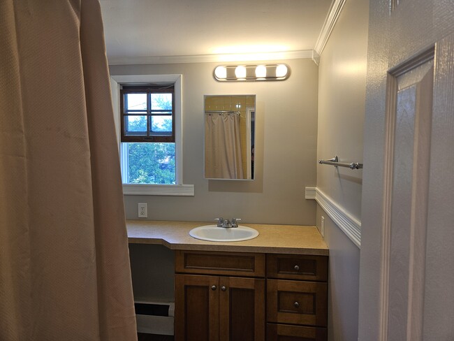 Foto del edificio - 36 Meadow Wood Ln