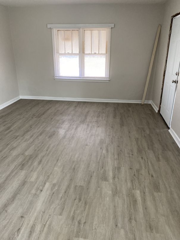 Foto del edificio - 2867 E Brookside Ave