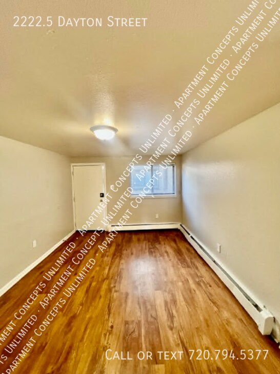 Foto del edificio - 2222.5 Dayton St