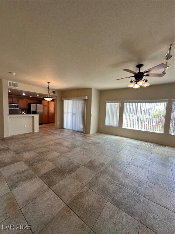 Building Photo - 11855 Portina Dr
