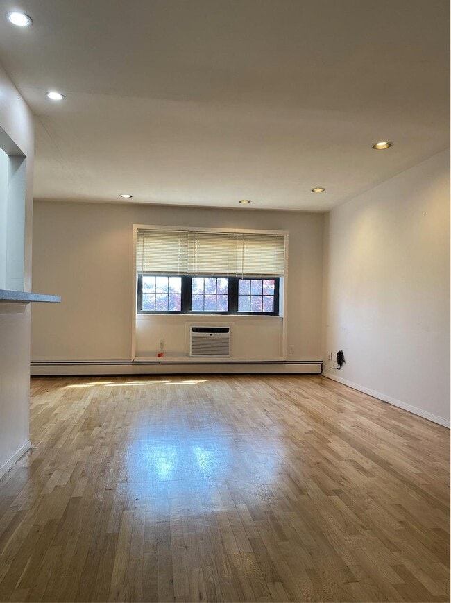 Building Photo - 84-24 98th St
