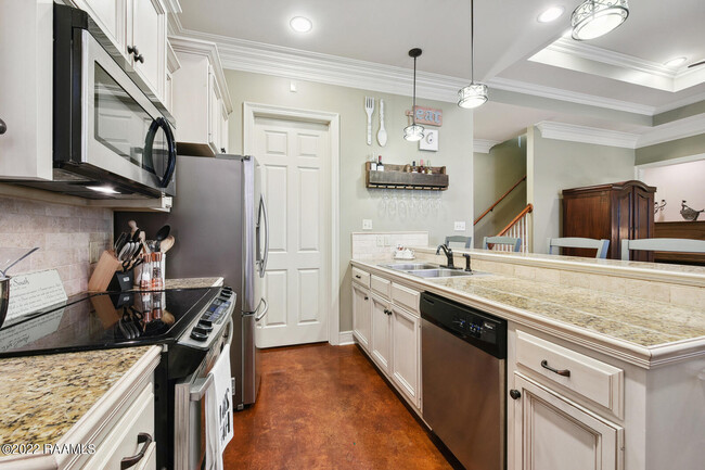 Building Photo - 109 Villa Park Ln