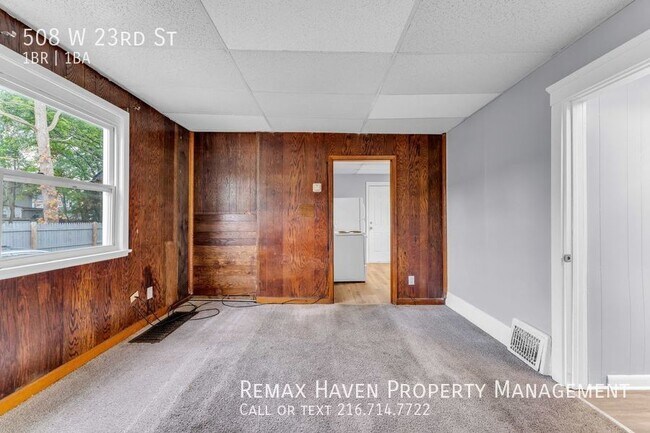 Foto del edificio - 508 W 23rd DN, Lorain - Spacious 1 bed wit...
