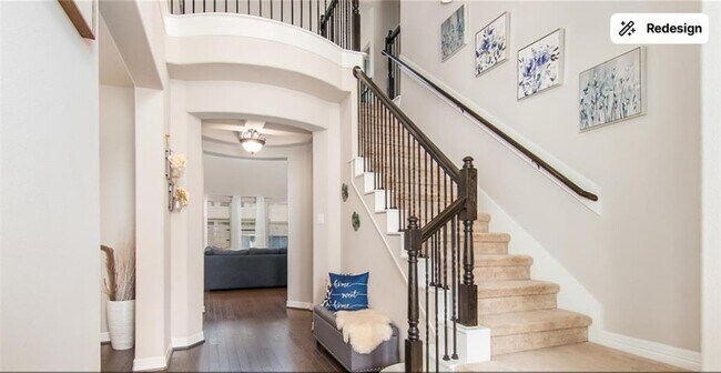 Foto del edificio - 4411 Woodridge Dr