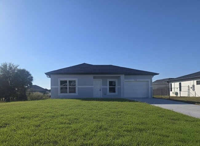 Brand New 2/2/1-PRIME SW LOCATION - Lehigh Acres - Brand New 2/2/1-PRIME SW LOCATION - Lehigh Acres House