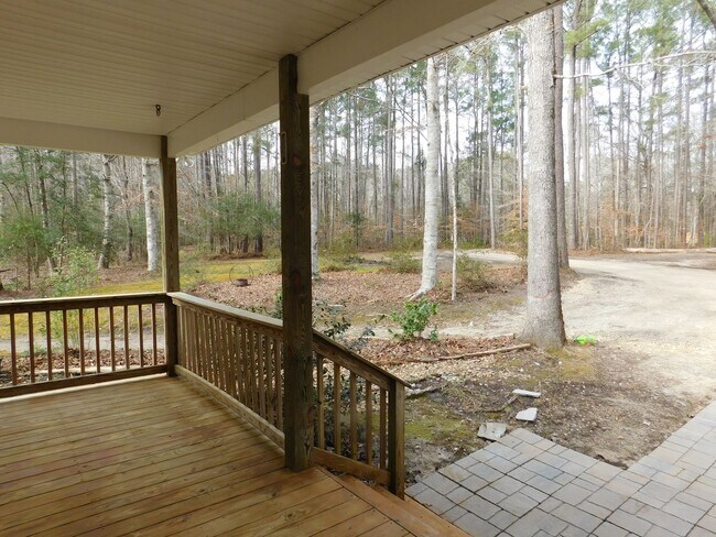 Building Photo - 273 Scott Farm Road