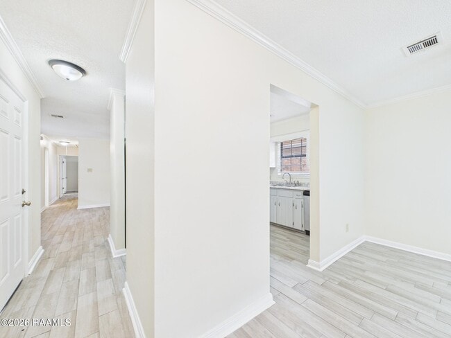 Building Photo - 106 Doubloon Dr