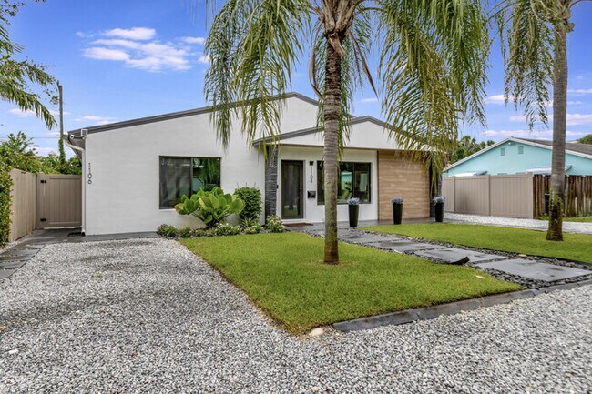 Building Photo - FTL Modern 1 Bed-1 Bath w/ Yard