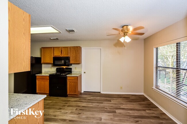 Building Photo - 12530 Paloma Trail