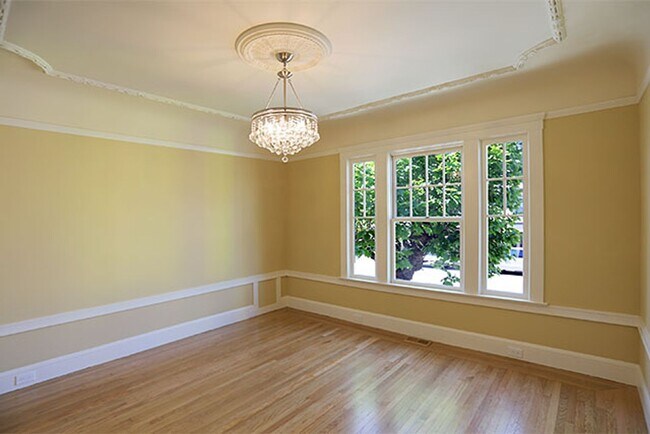 Building Photo - 301 24th Avenue