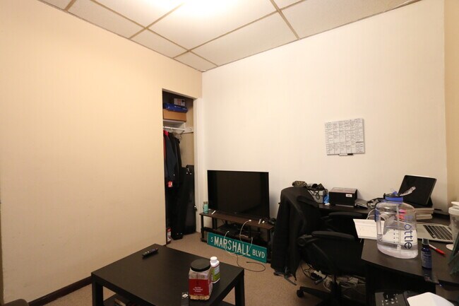 Foto del edificio - 1116 W Polk St