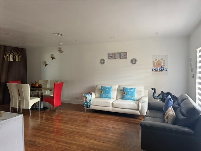 Foto del edificio - 112 Lagoon Rd