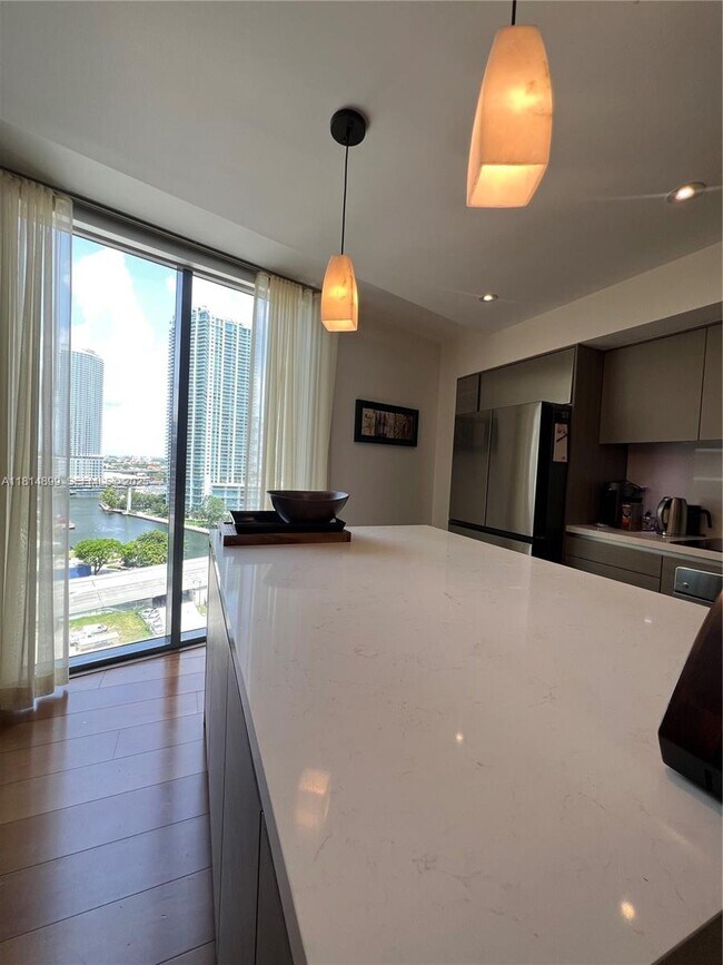 Foto del edificio - 31 SE 6th St