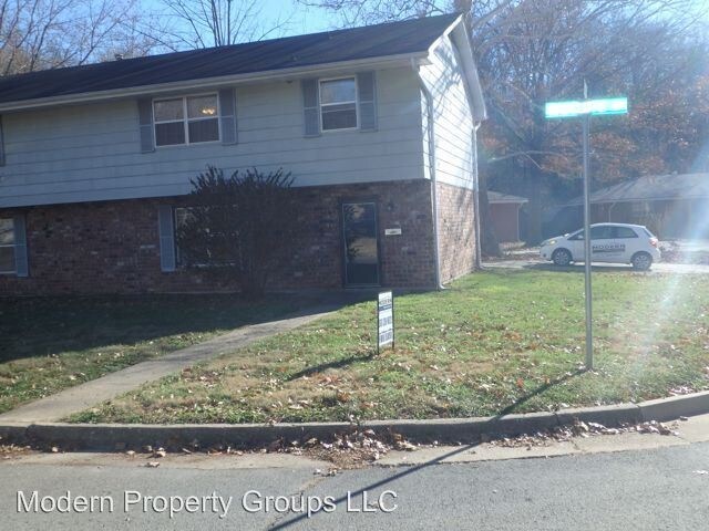 Foto del edificio - 1616-1618-1618 Radcliffe Dr