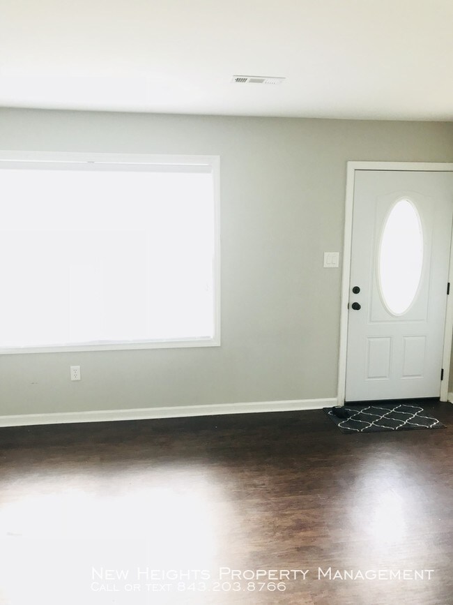 Foto del edificio - 7637 Stonehaven Dr
