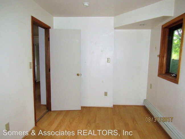 Building Photo - 2021 Blueberry St