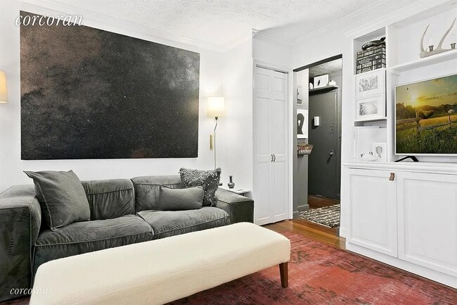 Foto del edificio - 439 Hicks St