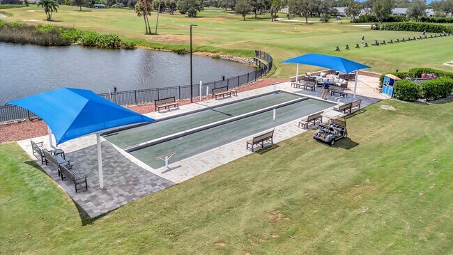 Foto del edificio - Golf Membership Included • 6-12 Months Lease • Furnished 2 Bedroom Condo