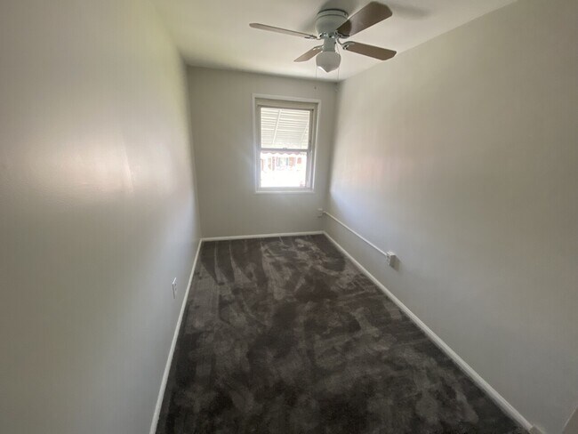 Building Photo - 7867 St Claire Ln