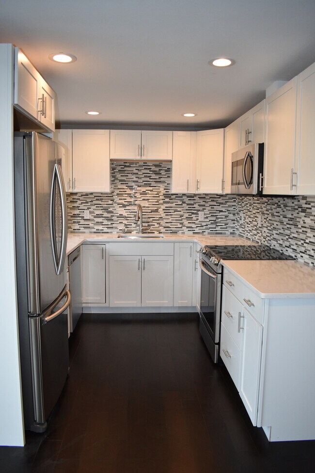Foto del edificio - High-End Finished Mountlake Terrace Home