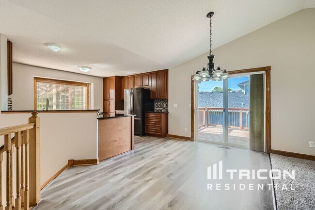 Foto del edificio - 15823 Foxhill Ave N