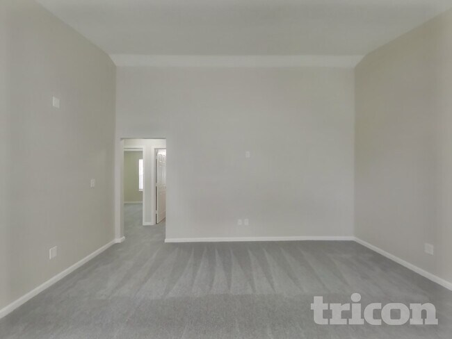 Foto del edificio - 643 Rocky Meadow Dr