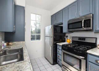Kitchen - 8690 New Salem St