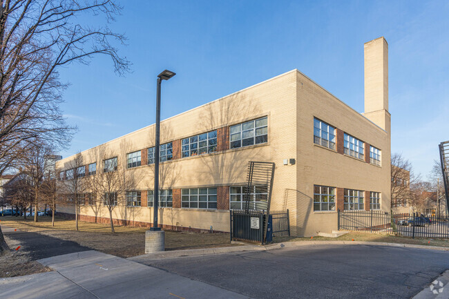 Building Photo - Franklin Lofts