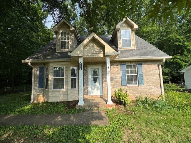 Foto del edificio - Cozy Single Family Home