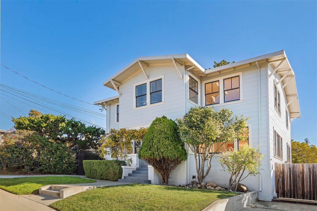 Foto principal - 4314 View St