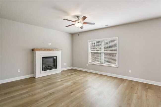 Building Photo - 2099 Easterwood Ct.