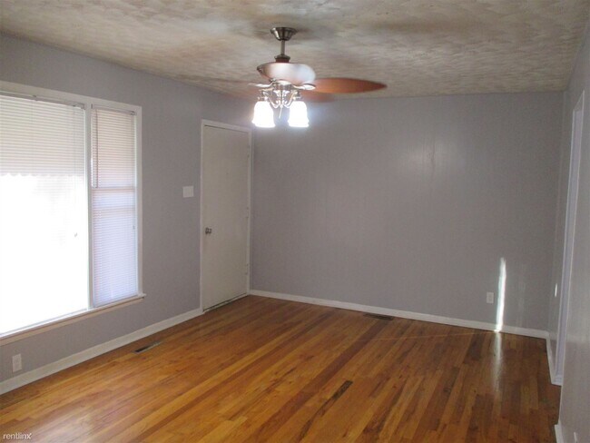 Foto del edificio - 2 br, 1 bath House - 4522 S Handley Ave