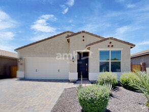 Building Photo - 215 E Salerno Way