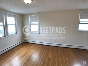 Building Photo - 160 N Beacon St