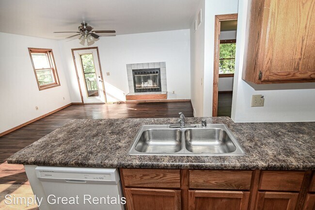 Building Photo - 3 br, 3 bath House - 2931 King James Way