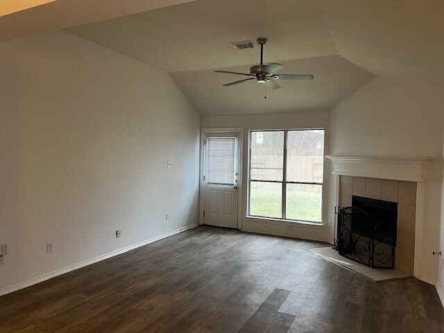 Building Photo - 21007 Terrace View Dr